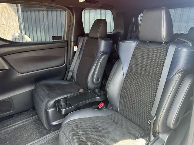トヨタ ヴェルファイア ２．５ Ｚ Ａエディション ゴールデンアイズ H29年 (関東) 99