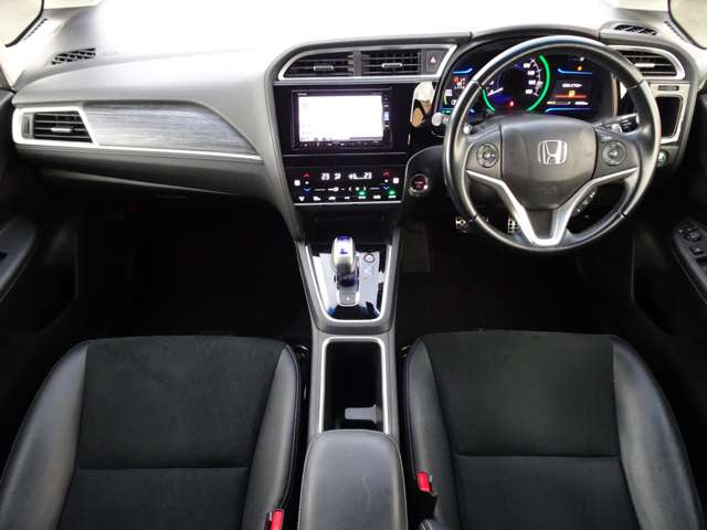 ホンダ シャトル １．５ ハイブリッド Ｚ スタイルエディション H28年 () 99