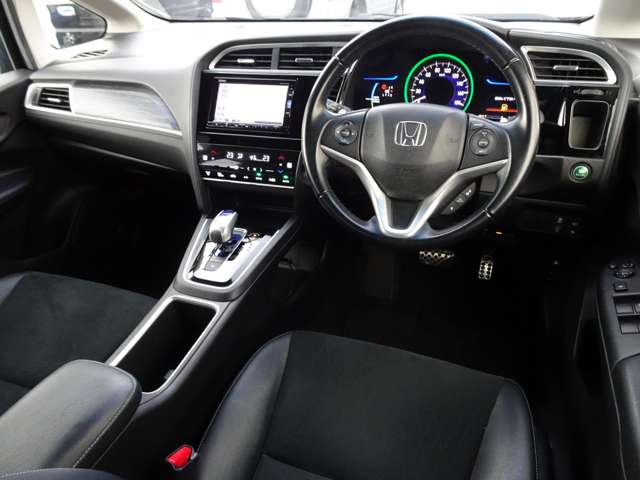 ホンダ シャトル １．５ ハイブリッド Ｚ スタイルエディション H28年 () 99
