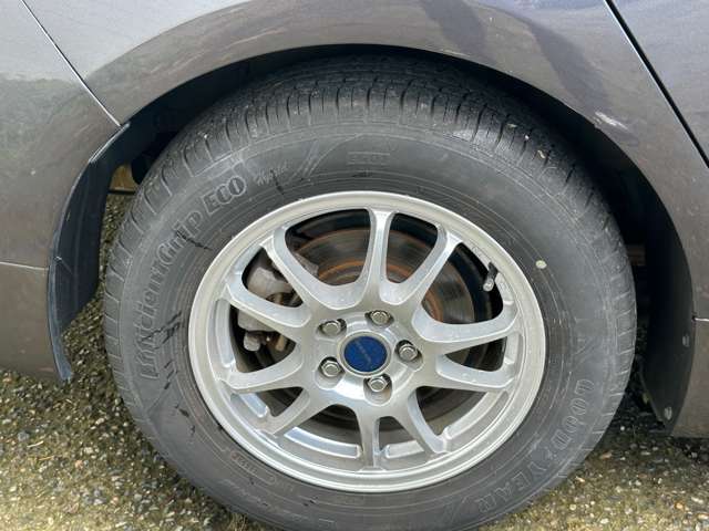 トヨタ プリウス １．８ Ｓ Ｅ－ＦＯＵＲ ４ＷＤ H28年 (関東) 99