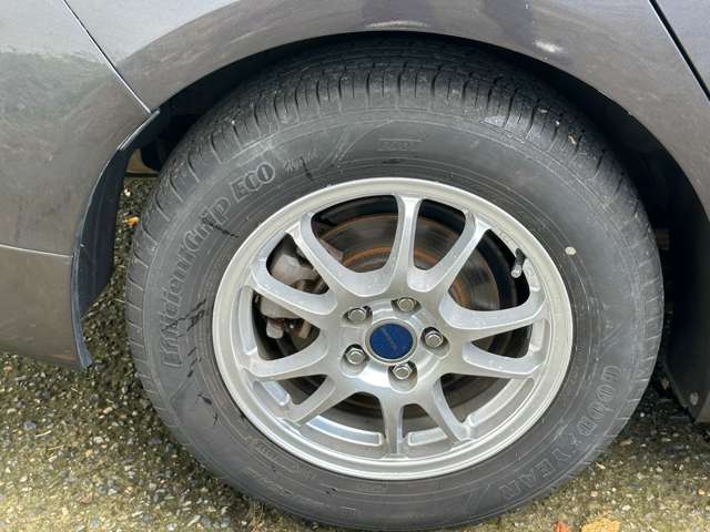 トヨタ プリウス １．８ Ｓ Ｅ－ＦＯＵＲ ４ＷＤ H28年 (関東) 99
