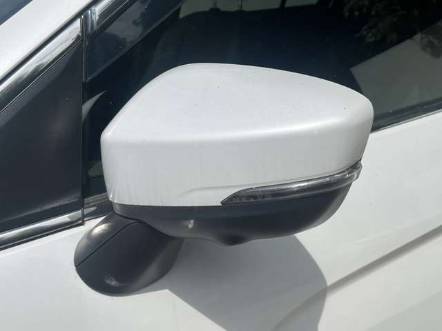 三菱 エクリプス　クロス　ＰＨＥＶ ＰＨＥＶ ２．４ Ｐ ４ＷＤ R3年 (関東) 99