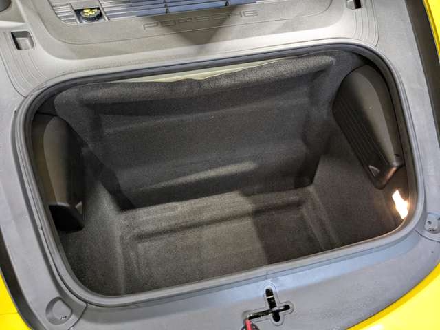 ポルシェ ７１８ケイマン ＰＤＫ R1年 () 99