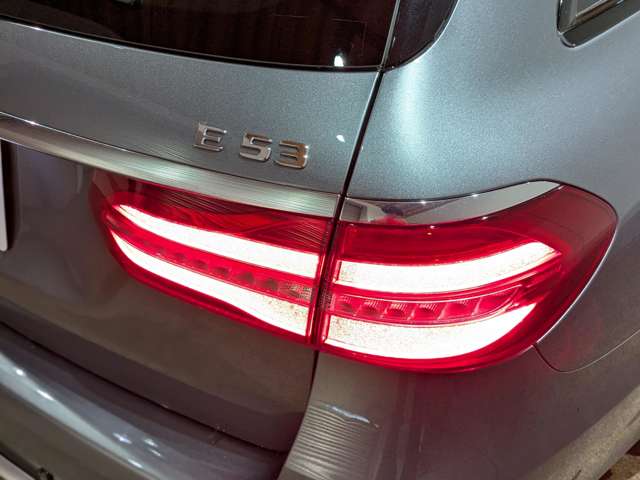 ＡＭＧ Ｅクラスワゴン Ｅ５３ ４マチックプラス （ＩＳＧ搭載モデル） ４ＷＤ R1年 () 99