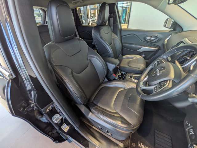 ジープ チェロキー リミテッド ４ＷＤ H30年 (四国) 99