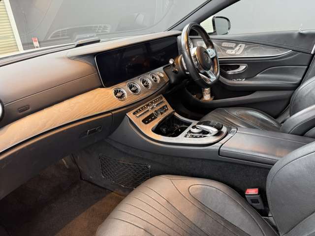 メルセデスベンツ ＣＬＳクラス ＣＬＳ４５０ ４マチック スポーツ エクスクルーシブ パッケージ （ＩＳＧ搭載モデル） ４ＷＤ R1年 (関東) 99