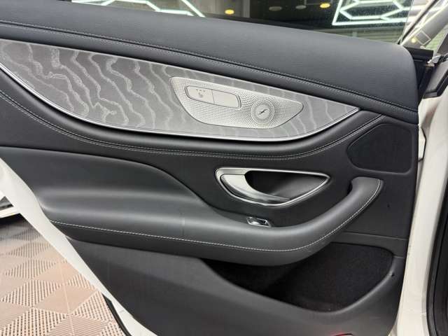 メルセデスベンツ ＣＬＳクラス ＣＬＳ４５０ ４マチック スポーツ エクスクルーシブ パッケージ （ＩＳＧ搭載モデル） ４ＷＤ R1年 (関東) 99