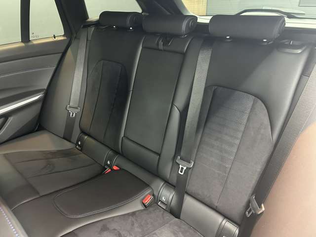 ＢＭＷ ３シリーズ ３２０Ｄ Ｘドライブ Ｍスポーツ ディーゼルターボ ４ＷＤ R5年 (関東) 99