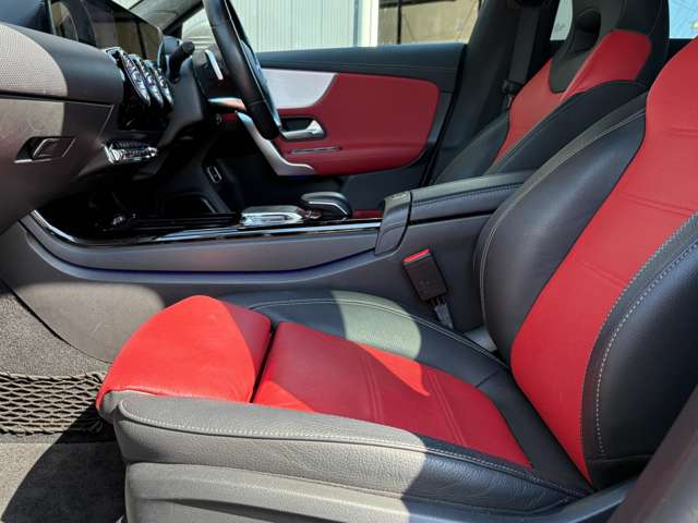 メルセデスベンツ ＣＬＡシューティングブレーク ＣＬＡ２００Ｄ ＡＭＧライン ディーゼルターボ R1年 (関東) 99