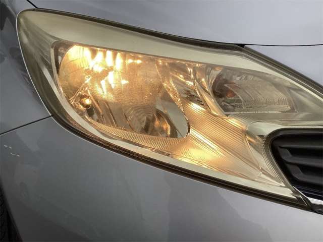 日産 ノート １．２ Ｘ H26年 (近畿) 99