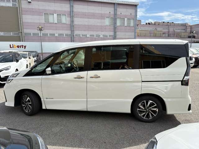 日産 セレナ １．２ Ｅ－ＰＯＷＥＲ ハイウェイスター Ｖ R4年 (近畿) 99