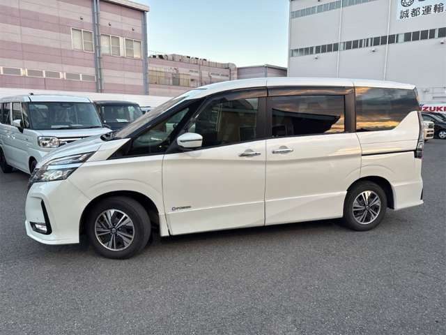 日産 セレナ １．２ Ｅ－ＰＯＷＥＲ ハイウェイスター Ｖ R3年 (近畿) 99
