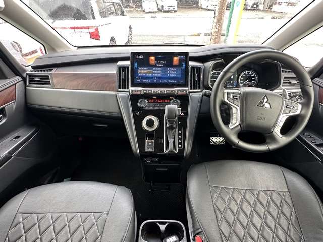 三菱 デリカ　Ｄ：５ ２．２ Ｐ ディーゼルターボ ４ＷＤ R7年 () 99