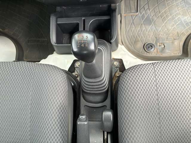 ダイハツ ハイゼットトラック ６６０ ジャンボ ３方開 ４ＷＤ H28年 () 99