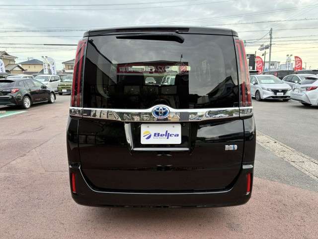 トヨタ ノア １．８ ハイブリッド Ｘ R3年 (東海) 99
