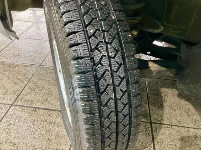 ダイハツ ハイゼットトラック ６６０ スタンダード ＳＡＩＩＩＴ ３方開 ４ＷＤ R2年 () 99