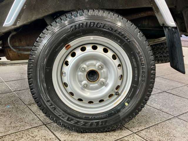 ダイハツ ハイゼットトラック ６６０ スタンダード ＳＡＩＩＩＴ ３方開 ４ＷＤ R2年 () 99