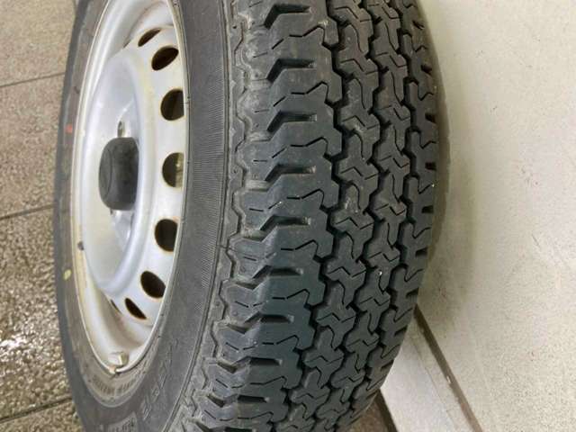 ダイハツ ハイゼットトラック ６６０ スタンダード ＳＡＩＩＩＴ ３方開 ４ＷＤ R2年 () 99