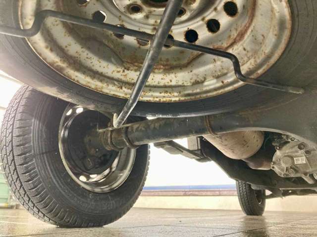 ダイハツ ハイゼットトラック ６６０ スタンダード ＳＡＩＩＩＴ ３方開 ４ＷＤ R2年 () 99