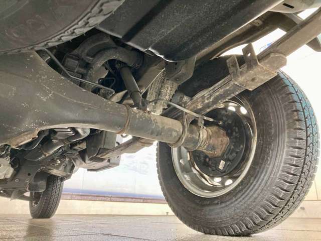 ダイハツ ハイゼットトラック ６６０ スタンダード ＳＡＩＩＩＴ ３方開 ４ＷＤ R2年 () 99
