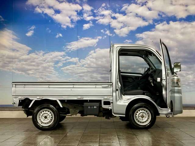 ダイハツ ハイゼットトラック ６６０ スタンダード ＳＡＩＩＩＴ ３方開 ４ＷＤ R2年 () 99