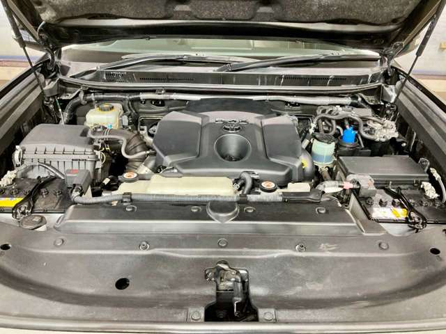トヨタ ランドクルーザープラド ２．８ ＴＸ ディーゼルターボ ４ＷＤ R1年 () 99