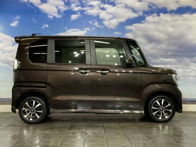 ホンダ Ｎ　ＢＯＸ カスタム ６６０ Ｇ Ｌ ホンダセンシング ４ＷＤ H30年 () 99
