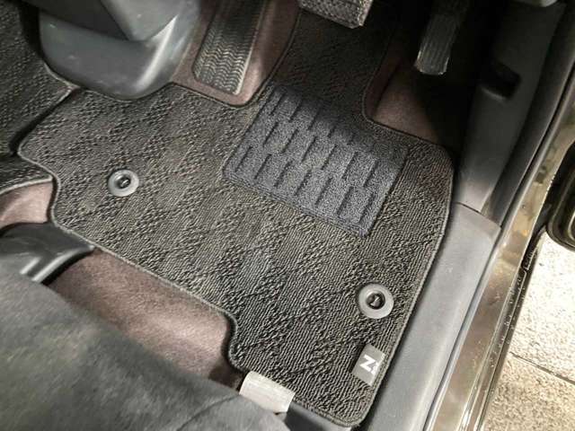 ホンダ Ｎ　ＢＯＸ カスタム ６６０ Ｇ Ｌ ホンダセンシング ４ＷＤ H30年 () 99