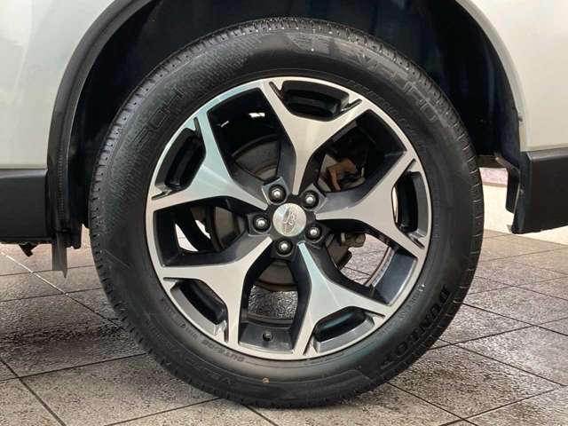 スバル フォレスター ２．０Ｉ－Ｓ アイサイト ４ＷＤ H25年 () 99