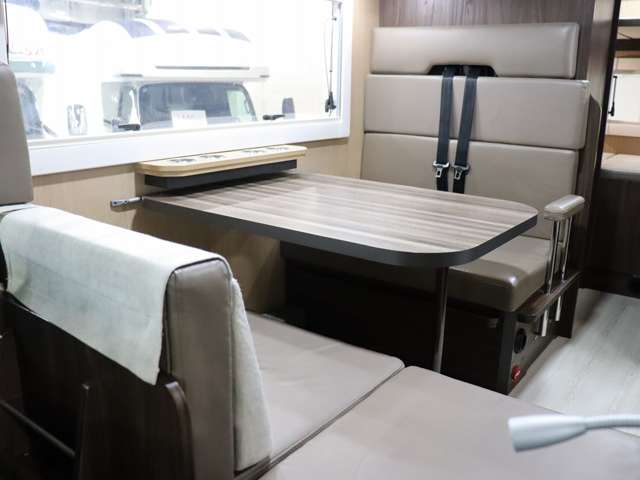 トヨタ カムロード キャンピング R4年 (北海道) 99