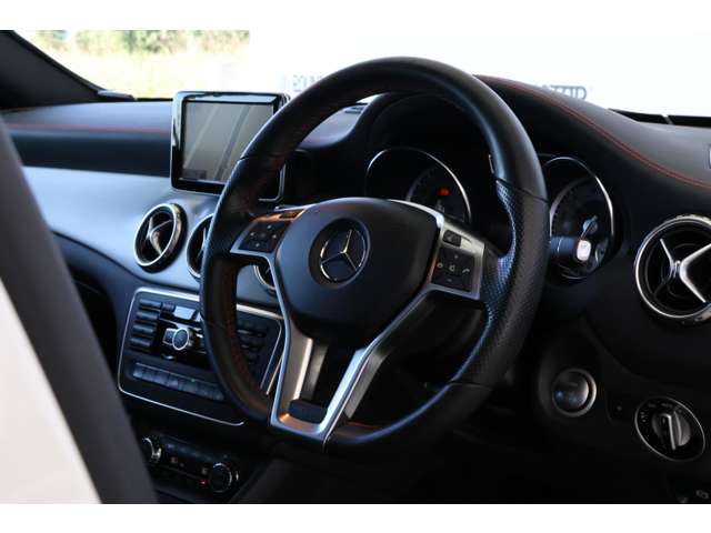 メルセデスベンツ ＧＬＡクラス ＧＬＡ１８０　スポーツ H27年 (近畿) 99