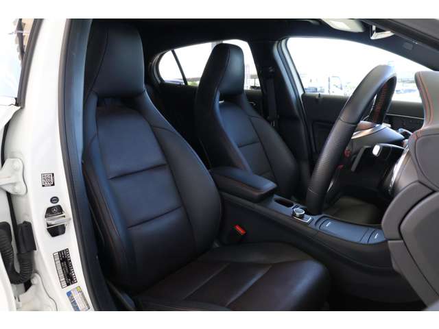 メルセデスベンツ ＧＬＡクラス ＧＬＡ１８０　スポーツ H27年 (近畿) 99