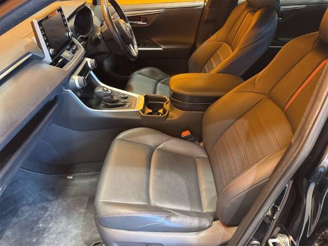 トヨタ ＲＡＶ４　ＰＨＶ ２．５ Ｇ Ｚ Ｅ－ＦＯＵＲ ４ＷＤ R3年 (近畿) 99