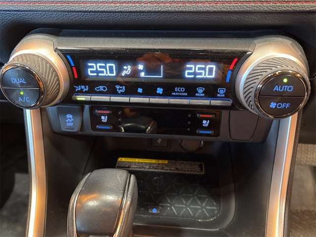 トヨタ ＲＡＶ４　ＰＨＶ ２．５ Ｇ Ｚ Ｅ－ＦＯＵＲ ４ＷＤ R3年 (近畿) 99