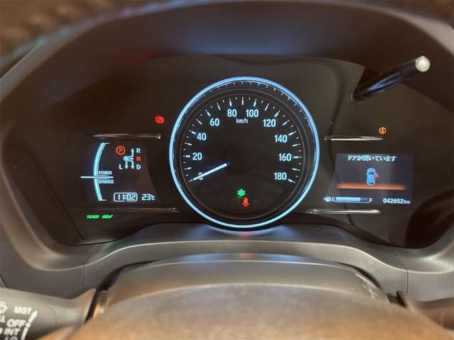 ホンダ ヴェゼル １．５ ハイブリッド Ｘ ホンダセンシング H28年 (近畿) 99