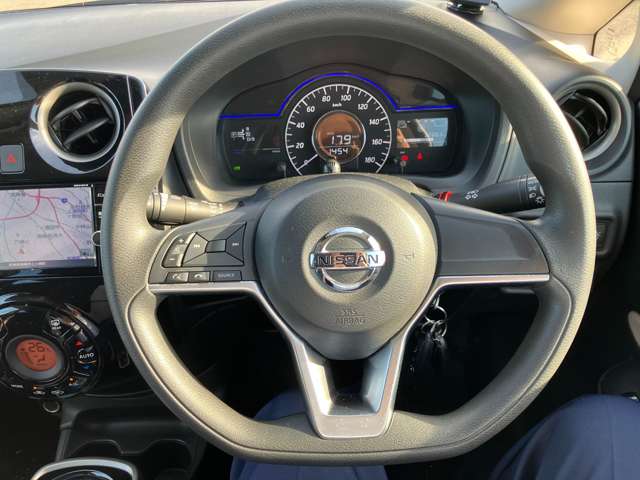 日産 ノート １．２ Ｅ－ＰＯＷＥＲ Ｘ H30年 (関東) 99