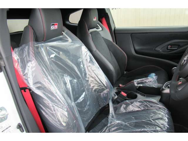 トヨタ ＧＲヤリス １．６ ＲＺ ハイ パフォーマンス ＋ エアロ パフォーマンス パッケージ ４ＷＤ R8年 (関東) 99