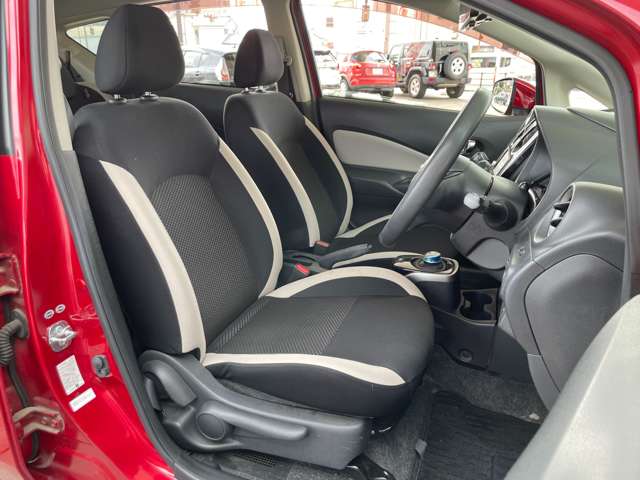 日産 ノート １．２ Ｅ－ＰＯＷＥＲ Ｘ H28年 (関東) 99