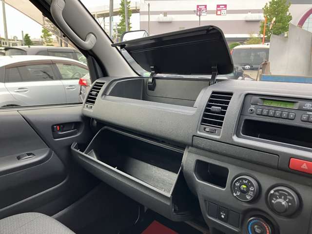 トヨタ レジアスエースバン ３．０ ＤＸ ロングボディ ディーゼルターボ ４ＷＤ H27年 (甲信越・北陸) 99