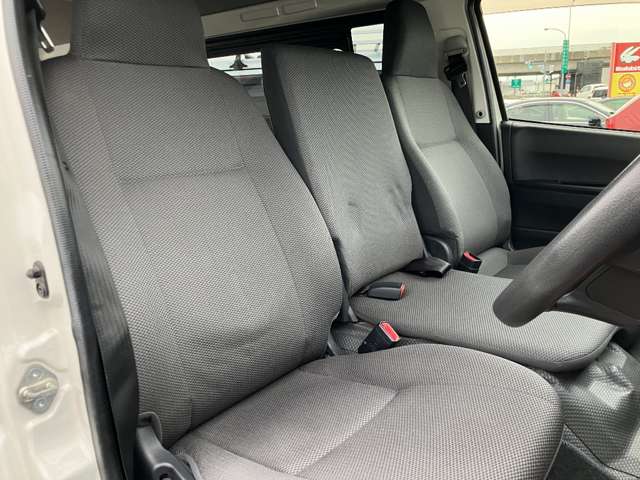 トヨタ レジアスエースバン ３．０ ＤＸ ロングボディ ディーゼルターボ ４ＷＤ H27年 (甲信越・北陸) 99