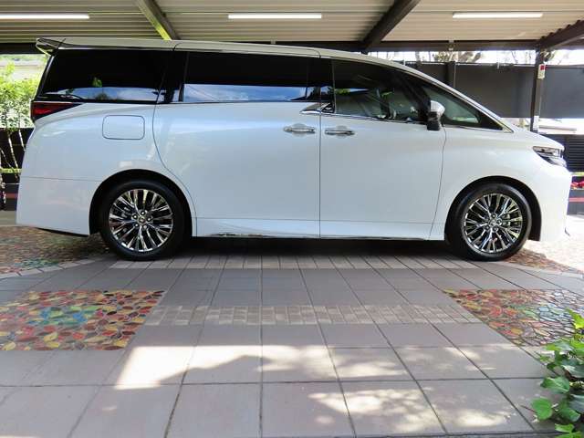 トヨタ ヴェルファイア　ＰＨＥＶ プラグインハイブリッド ２．５ エグゼクティブ ラウンジ Ｅ－ＦＯＵＲ ４ＷＤ R7年 (関東) 99