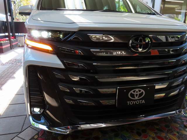 トヨタ ヴェルファイア　ＰＨＥＶ プラグインハイブリッド ２．５ エグゼクティブ ラウンジ Ｅ－ＦＯＵＲ ４ＷＤ R7年 (関東) 99