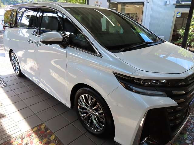 トヨタ ヴェルファイア　ＰＨＥＶ プラグインハイブリッド ２．５ エグゼクティブ ラウンジ Ｅ－ＦＯＵＲ ４ＷＤ R7年 (関東) 99
