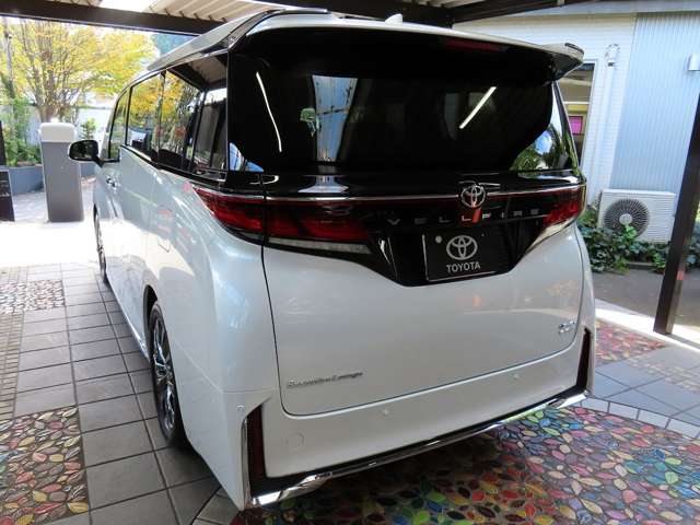 トヨタ ヴェルファイア　ＰＨＥＶ プラグインハイブリッド ２．５ エグゼクティブ ラウンジ Ｅ－ＦＯＵＲ ４ＷＤ R7年 (関東) 99
