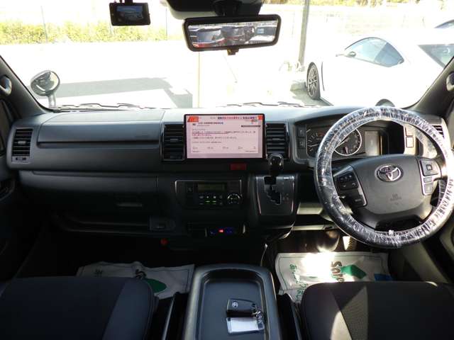 トヨタ ハイエースバン ２．８ スーパーＧＬ ダークプライムＩＩ ロングボディ ディーゼルターボ R4年 (関東) 99