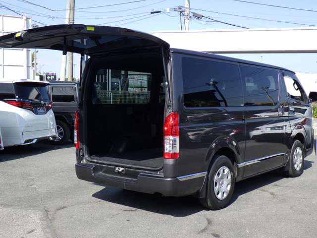 トヨタ ハイエースバン ２．８ スーパーＧＬ ダークプライムＩＩ ロングボディ ディーゼルターボ ４ＷＤ H30年 (関東) 99