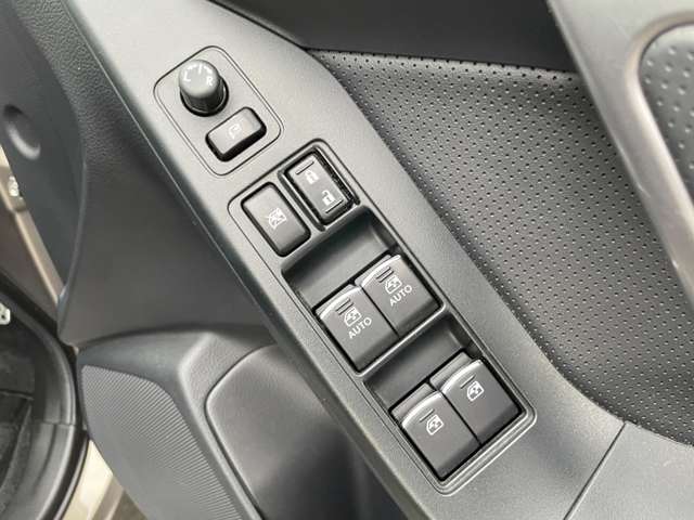 スバル フォレスター ２．０ Ｓ リミテッド ４ＷＤ H28年 (関東) 99