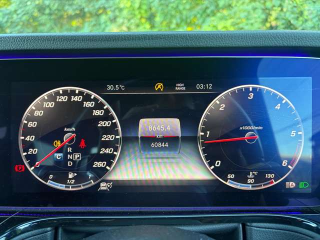 メルセデスベンツ Ｇクラス Ｇ３５０Ｄ ディーゼルターボ ４ＷＤ R1年 () 99