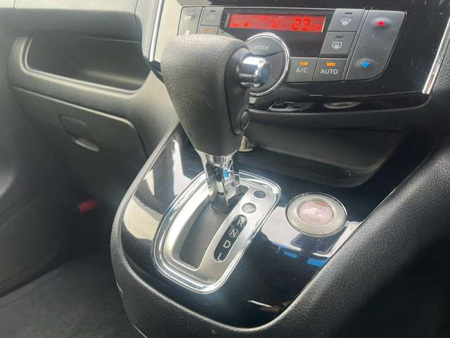 日産 セレナ ２．０ ハイウェイスター Ｖセレクション＋ＳＡＦＥＴＹ Ｓ－ＨＹＢＲＩＤ H27年 () 99