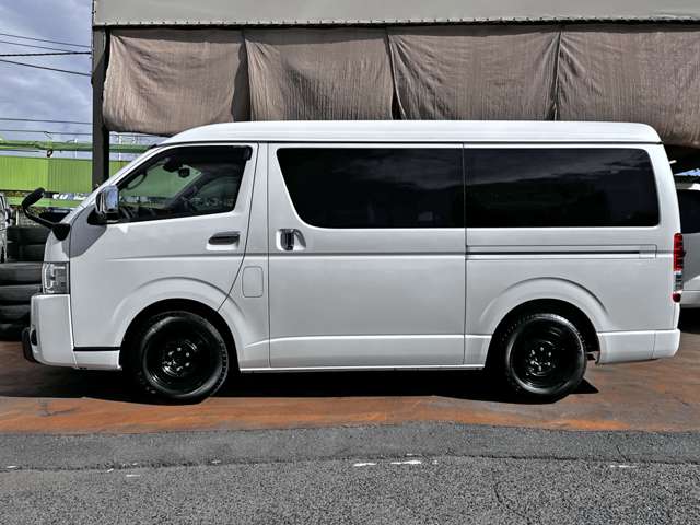 トヨタ ハイエースバン ２．７ スーパーＧＬ ワイド ロング ミドルルーフ R2年 (関東) 99